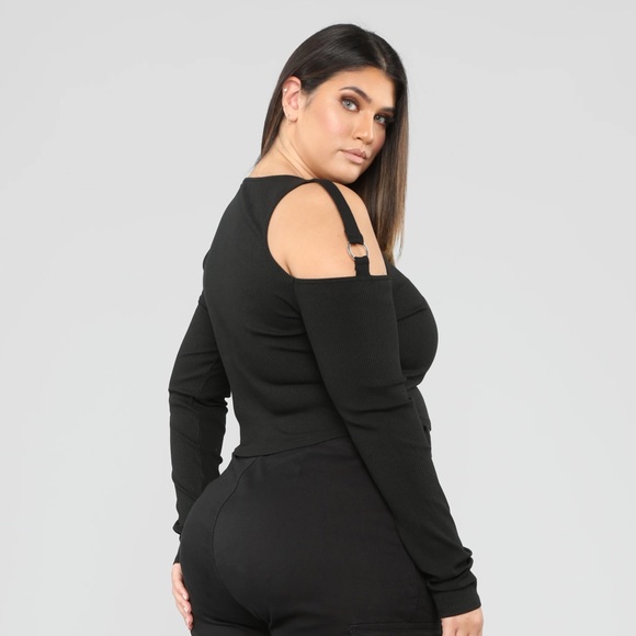 Black top o ring sleeves “ doing it my way top“ - Picture 6 of 7